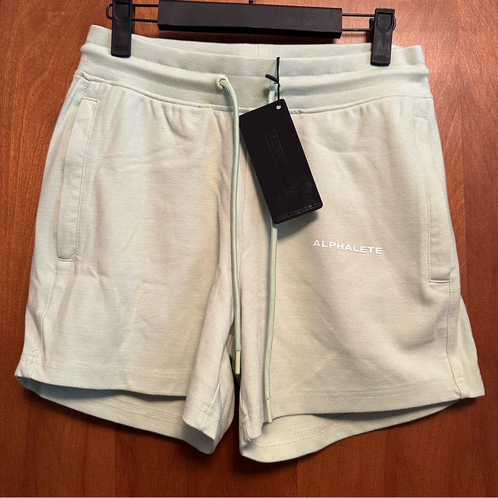 NWT Alphalete Shorts Minty Green Medium
